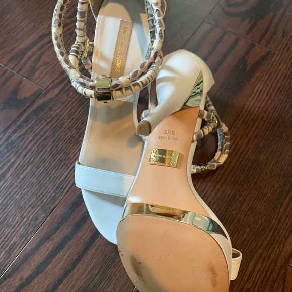 Michael Kors white and animal print shoes - Picture 5 of 5